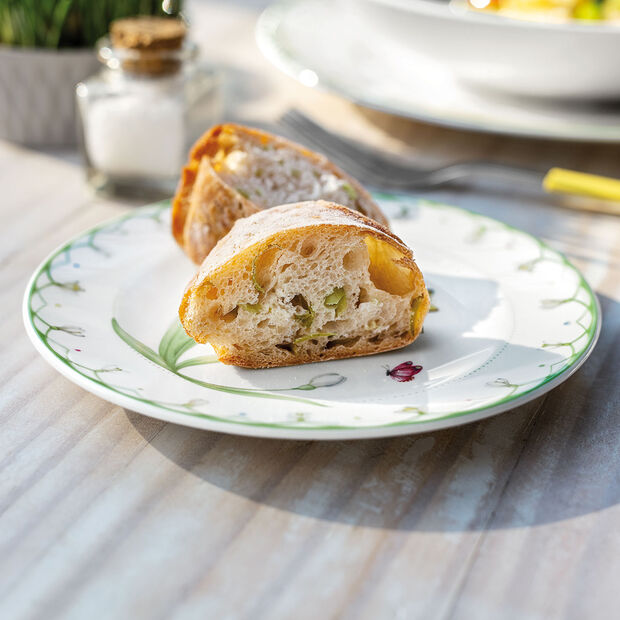 Colourful spring, dessert plate