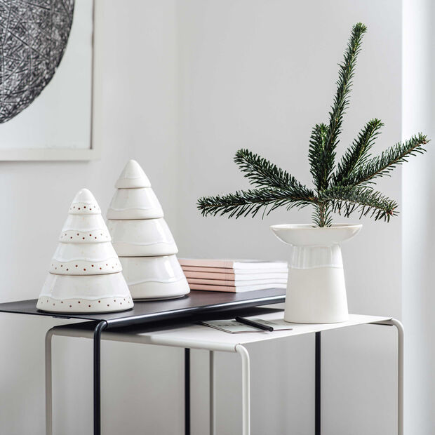 Winter Glow pastry box tree