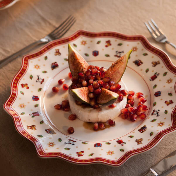 Toy's Delight Dinner plate