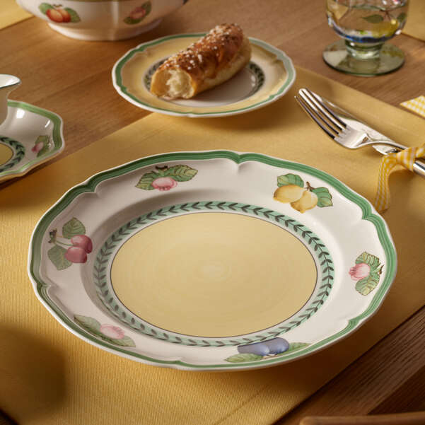 French Garden Dinner plate